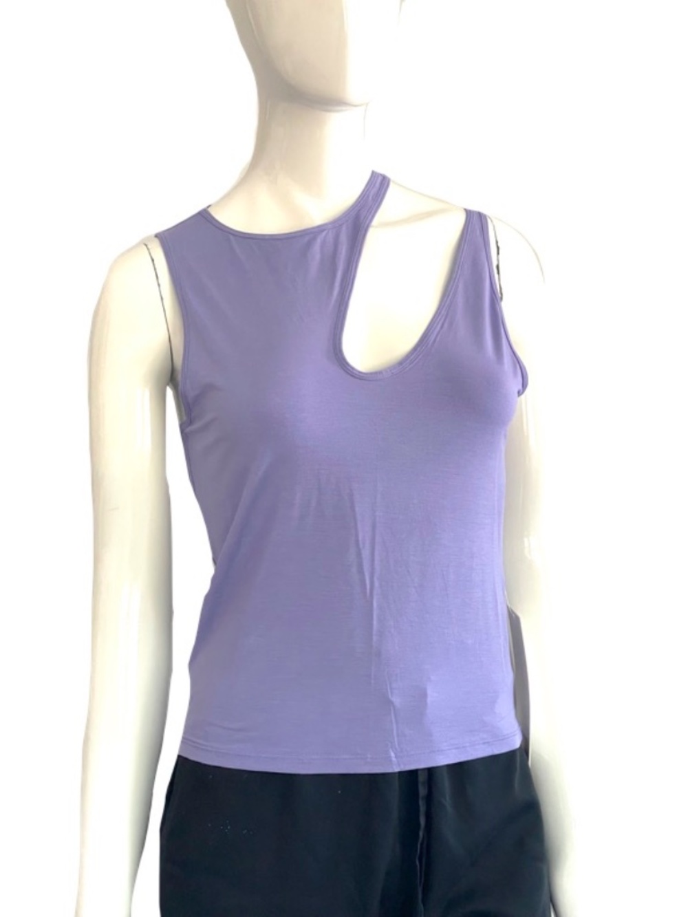 NEW***  Shoulder Cut Out Yoga Tank